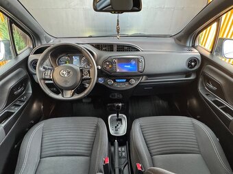 Toyota Yaris 1.5 Hybrid Selection e-CVT - 11