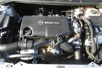 Opel Astra ST 1.7 CTDI 81kw r.v.2011 - 11