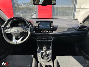 Hyundai i30 CW 1.6 CRDi Family, v Záruke, Pôvodný lak, SR - 11