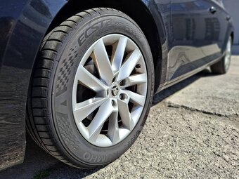 Škoda Superb 2.0 TDI SCR Style DSG - splátka 299,-€ - 11