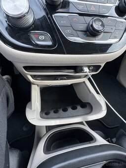 Chrysler Pacifica Limited Edition - 211 kw - 11