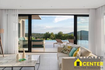 NA PREDAJ luxusná vila / 210 m² / Dalmátsko, mesto Primošten - 11