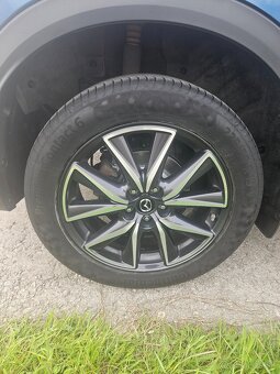 Mazda CX-5 2.5 Skyactiv-G194 Revolution TOP 4X4 ťažné TOP - 11