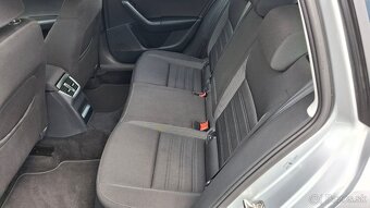 Škoda Octavia Combi 1.6 TDI 115k Ambition - 11