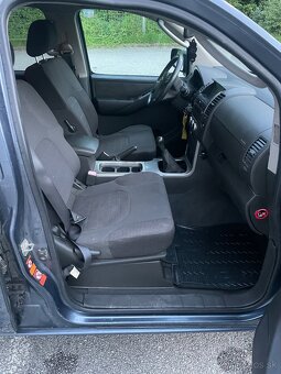 Nissan Pathfinder, r. v. 2007, 128kw, nová STK - 11