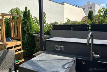 2-izbový byt  v historickom dome, ul.Námestie 1. mája, Brati - 11