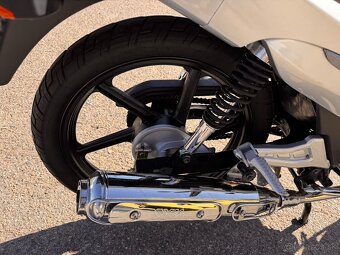 2013 SYM XS 125 R, naj. 5000 km, po servisu - 11