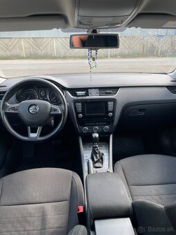 Škoda Octavia Scout 2.0l TDI 135KW DSG 4x4 Combi - 11