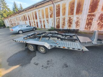 Predám karosériu a rám GAZ 69 - 11