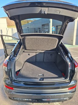 Audi Q4 sportback 50 e-tron sline 220kw quatro odpocet DPH - 11