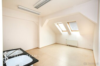 Krásna viacúčelová budova vo výbornom stave v centre, Šahy - 11