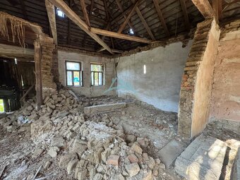 Znížená cena Stavebný pozemok rodinný dom na rekonštrukciu - 11