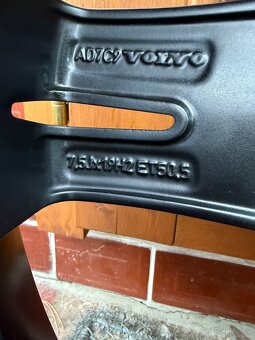 Sada diskov Volvo XC40 R19 235/50 Letné - 11