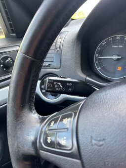 Skoda Octavia Scout 2.0tdi 103kw 6q 4x4 Alcantara navi xenon - 11