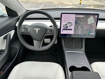 Tesla Model 3 - 11