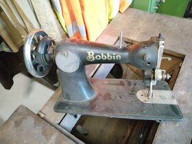 starý šlapací šicí stroj z. BOBBIN - 11