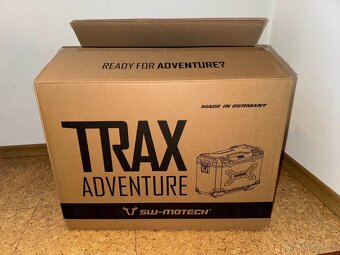 Kufor SW-MOTECH TRAX ADV 45l pravý čierny nový - 11