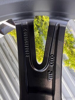 Predám disky originál Audi A5/S5 R20 8W0071490A - 11