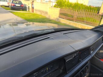 Mercedes Benz 190d - 11
