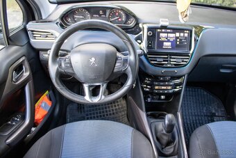 Peugeot 2008 - 11