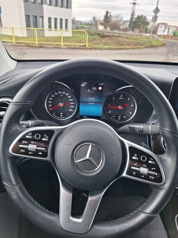 Mercedes GLC 200d 4MATIC rok 2021 - 11
