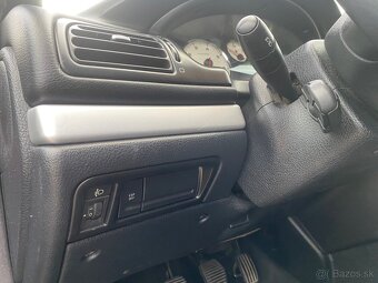 Peugeot 406 Coupe V6 - 11