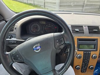 Volvo V50 facelift 2008 100kw 2.0D plnefunkcne ma samozrejme - 11