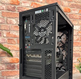 Ryzen 5 5600X\16GB\RTX 3060\SSD\850W Zdroj - 11