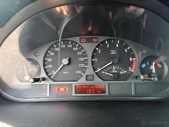 BMW E46 325i Street Drift - 11