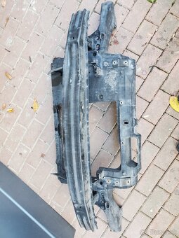 Rozpredam nahradne diely na Skodu Fabia 1,4 mpi - 11