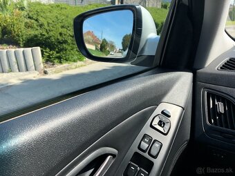 Hyundai ix35 - 11