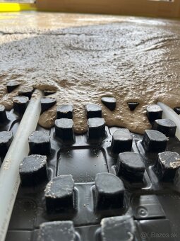 ANHYDRITOVÉ LIATE POTERY anhydritový poter - 11