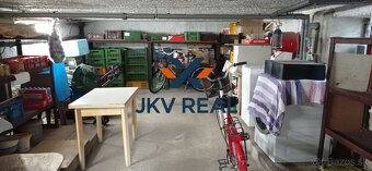 JKV REAL ponúka na predaj 5-izbový dvojpodlažný rodinný dom  - 11