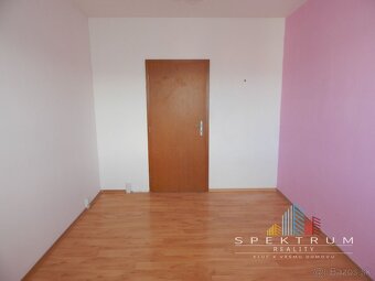 PREDANÉ-SPEKTRUM REALITY- Na Predaj 3-izbový byt, 70 m2, Han - 11