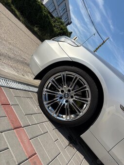 BMW 525i e60 -141kw, r.v. 2004 + nové zimné prezutie - 11