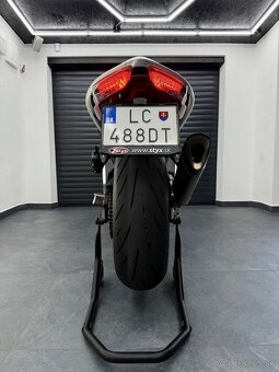 SUZUKI GSXR1300 HAYABUSA - 11