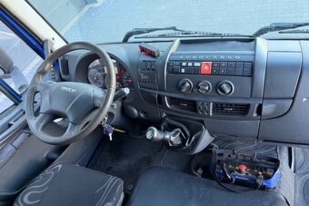 IVECO EUROCARGO 180E30 hakový naťahovák s hydraulickou rukou - 11