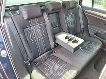Volkswagen Golf, 1,6TDi 81kW LOUNGE, NAVI - 11