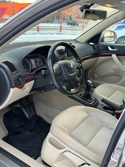 Škoda Octavia Combi 2.0 TDi, 103kW, 2011 - 11