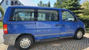 Auto pre vozičkárov s rampou s ručným ovládaním - 11