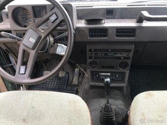 Mitsubishi Pajero 1 4x4 - 11