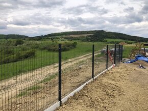 Betónové ploty, 3D plotové dielce/panely, podhrabové dosky - 11