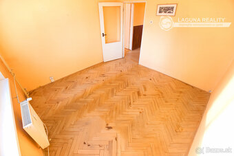 Byt 3+1 (71 m2) s loggiou, ul. Dubová Sp. Nová Ves - 11