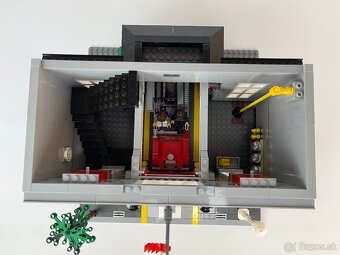 Lego 10197 Fire Brigade - 11