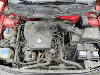 Seat Leon 1m 1.6 benzín - 11