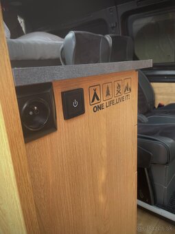 Autokaravan Renault Master . Obytná dodavka - 11