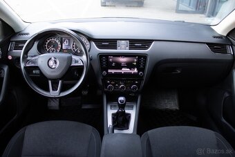 Škoda Octavia Combi 2.0 TDI Style - 11