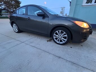 Mazda 3 - 11