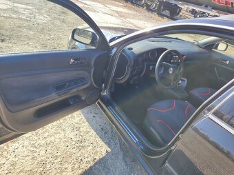 Volkswagen Passat - 11