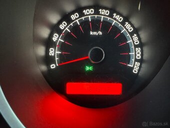 KIA Venga 1.4 CRDi WGT 55kW LX - 11